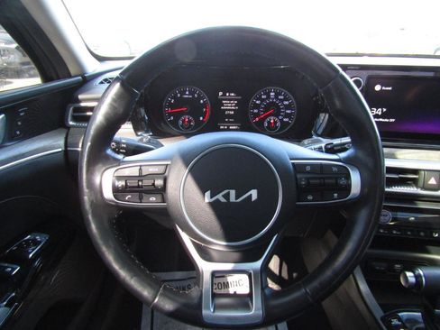 Used 2022 Kia K5 EX w/ EX Premium Package image 10
