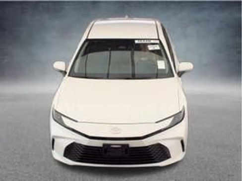 Used 2025 Toyota Camry LE FWD image 2