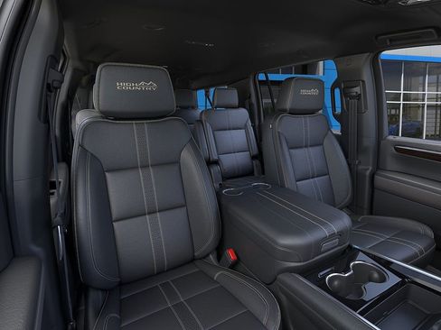 New 2026 Chevrolet Suburban High Country image 16