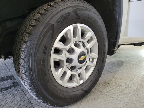 Used 2020 Chevrolet Silverado 2500 LT w/ Remote Start Package image 31