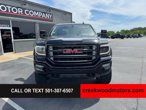 Used 2018 GMC Sierra 1500 SLT w/ All Terrain Package AWD/4WD image 15