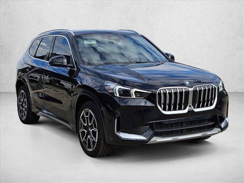 Used 2026 BMW X1 xDrive28i w/ Convenience Package AWD/4WD image 3