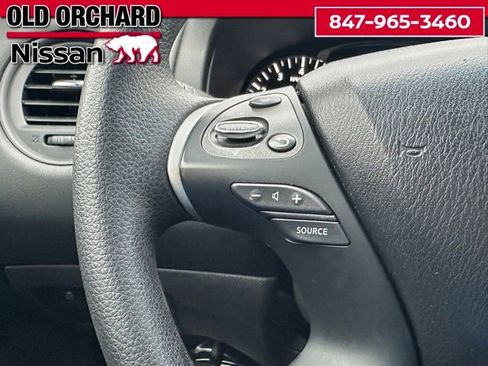 Used 2014 Nissan Pathfinder S image 17