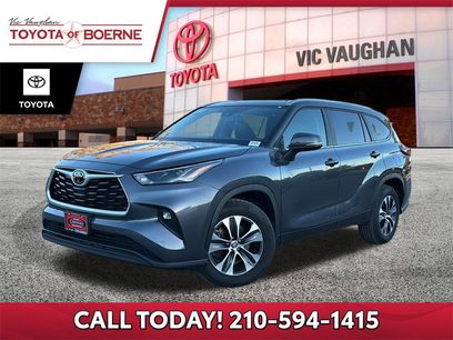 Used 2023 Toyota Highlander XLE