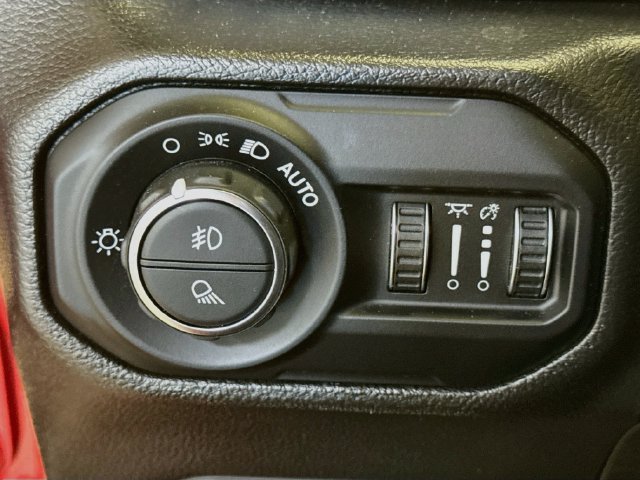 Used 2022 Jeep Gladiator Mojave w/ Trailer Tow Package AWD/4WD image 10