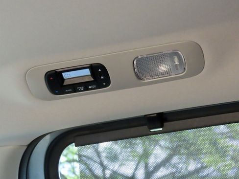 Used 2025 Honda Odyssey EX-L image 19