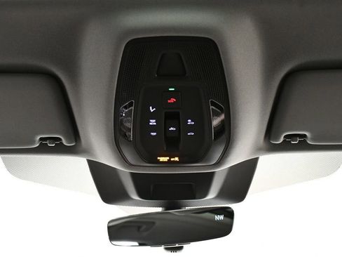 Used 2025 Audi Q5 Premium Plus w/ Premium Plus image 18