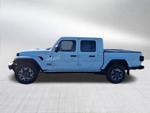Used 2024 Jeep Gladiator Sport w/ Premium Package image 7