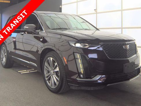 Used 2020 Cadillac XT6 Premium Luxury image 3