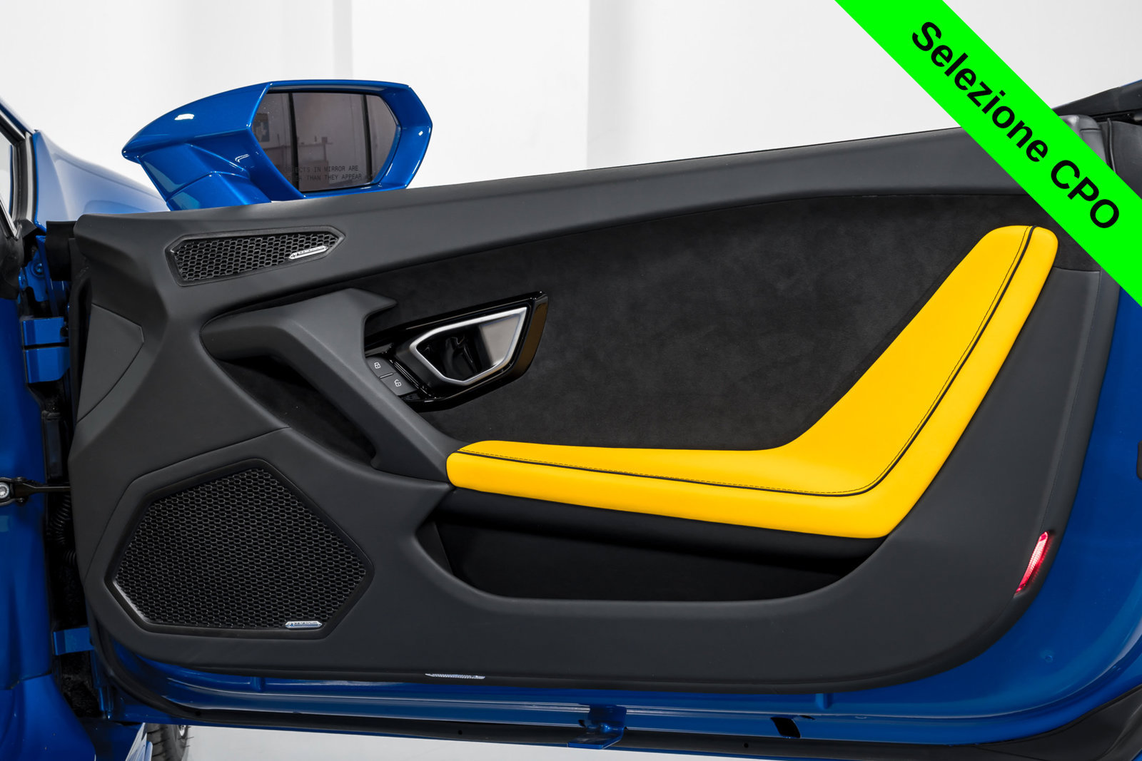 Used 2023 Lamborghini Huracan EVO AWD/4WD image 36