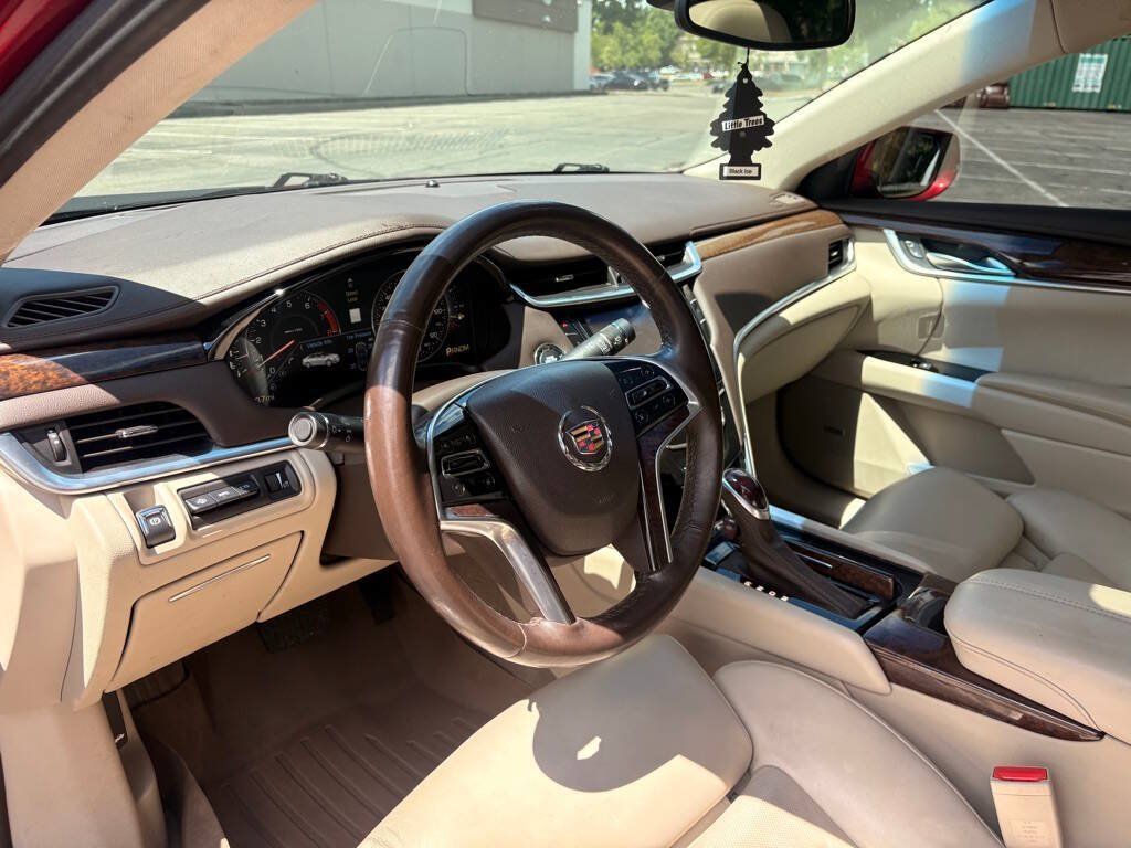 Used 2013 Cadillac XTS Premium AWD/4WD image 10