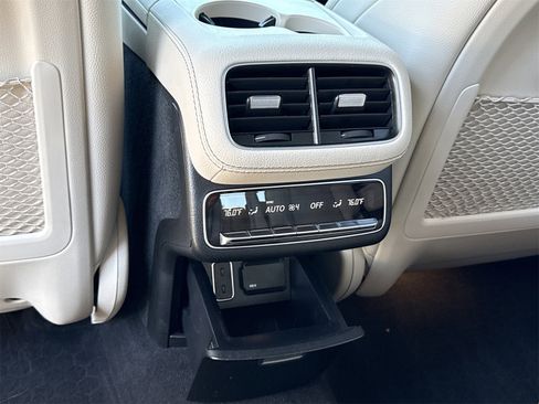 Used 2023 Mercedes-Benz GLS 450 GLS 450 image 12