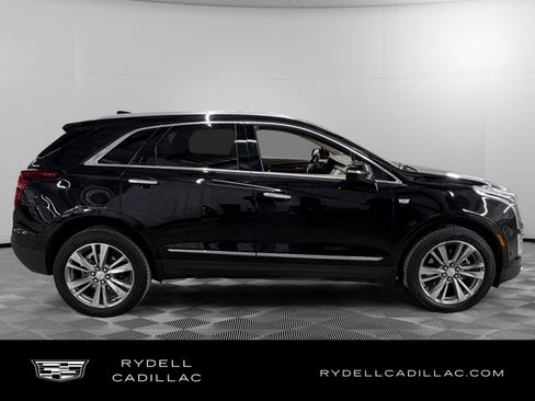 Used 2022 Cadillac XT5 Premium Luxury w/ Platinum Package AWD/4WD image 6