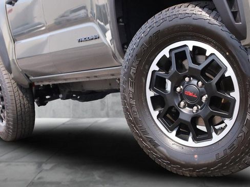 New 2025 Toyota Tacoma TRD Off-Road image 3