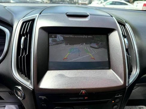 Used 2015 Ford Edge Titanium w/ Technology Package image 14