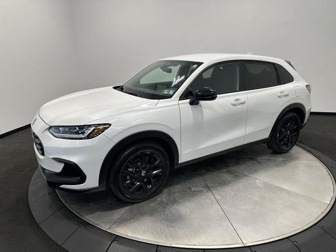 Certified 2025 Honda HR-V Sport image 4