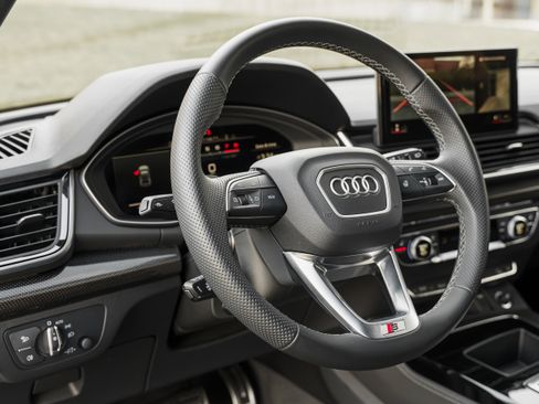 Certified 2025 Audi SQ5 Premium Plus image 10