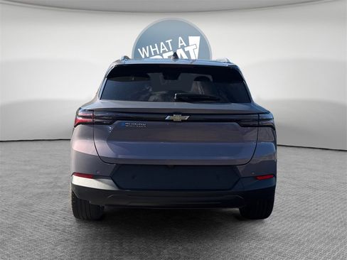 New 2026 Chevrolet Equinox EV LT image 4