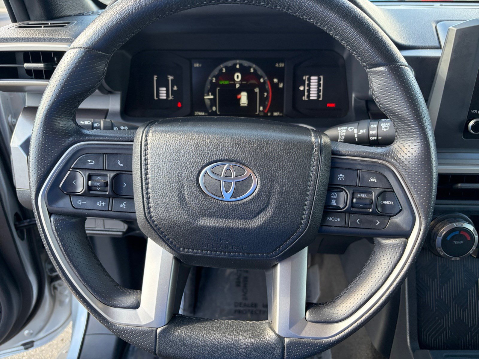 Certified 2025 Toyota 4Runner SR5 AWD/4WD image 12