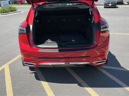 Used 2025 Buick Envision Avenir AWD/4WD image 9