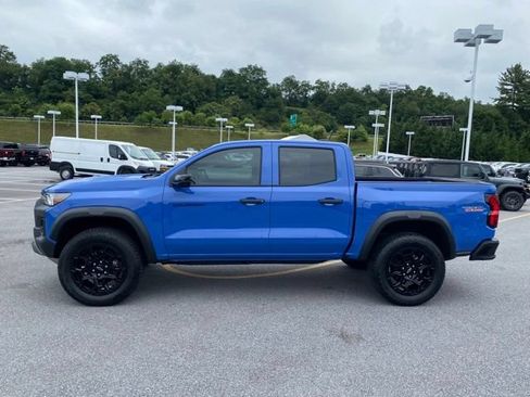 Used 2026 Chevrolet Colorado Trail Boss AWD/4WD image 2