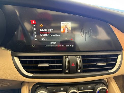 Used 2018 Alfa Romeo Giulia Ti w/ Quick Order Package 22X Lusso image 21