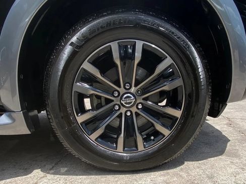Used 2018 Nissan Armada Platinum w/ Captain Seat Package RWD image 28