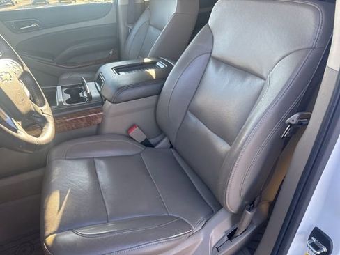 Used 2020 Chevrolet Tahoe Premier w/ Max Trailering Package image 17