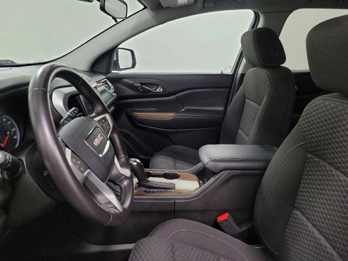 Used 2018 GMC Acadia SLE image 17