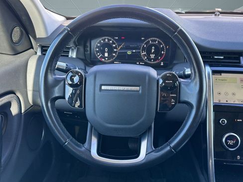 Used 2020 Land Rover Discovery Sport SE image 14