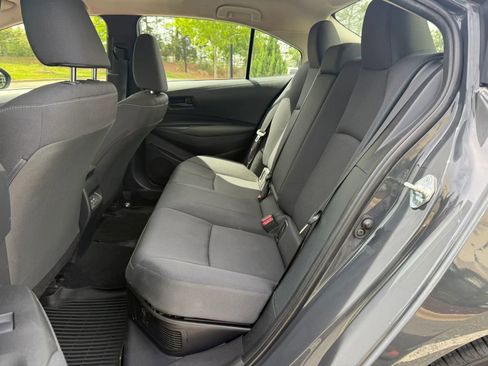 Used 2023 Toyota Corolla LE FWD image 9