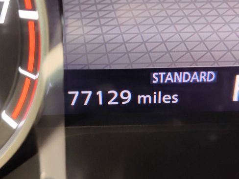 Used 2021 Nissan Rogue S image 2