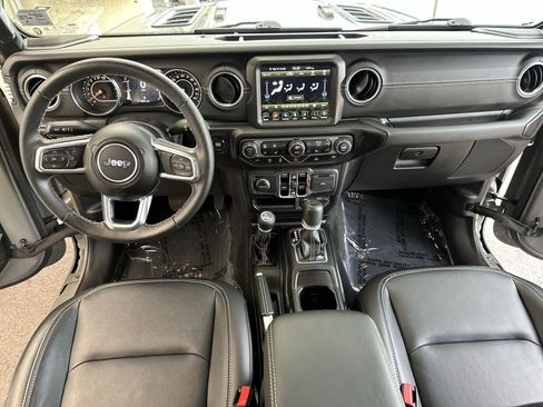 Used 2021 Jeep Gladiator Overland w/ Popular Equipment Package AWD/4WD image 31