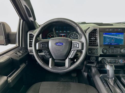Used 2020 Ford F150 XLT w/ Equipment Group 302A Luxury AWD/4WD image 17