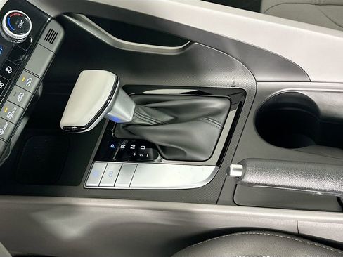 New 2026 Hyundai Elantra Sport image 14