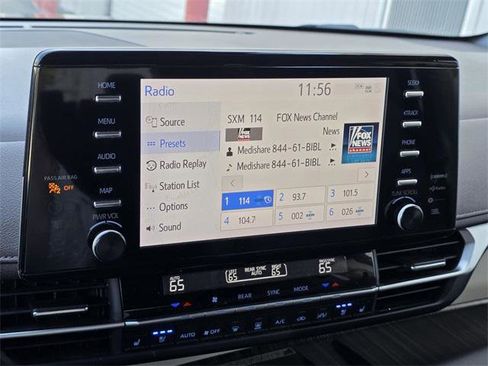 Certified 2023 Toyota Sienna Platinum image 24