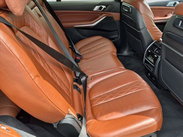 Used 2022 BMW X7 xDrive40i w/ Premium Package AWD/4WD image 22