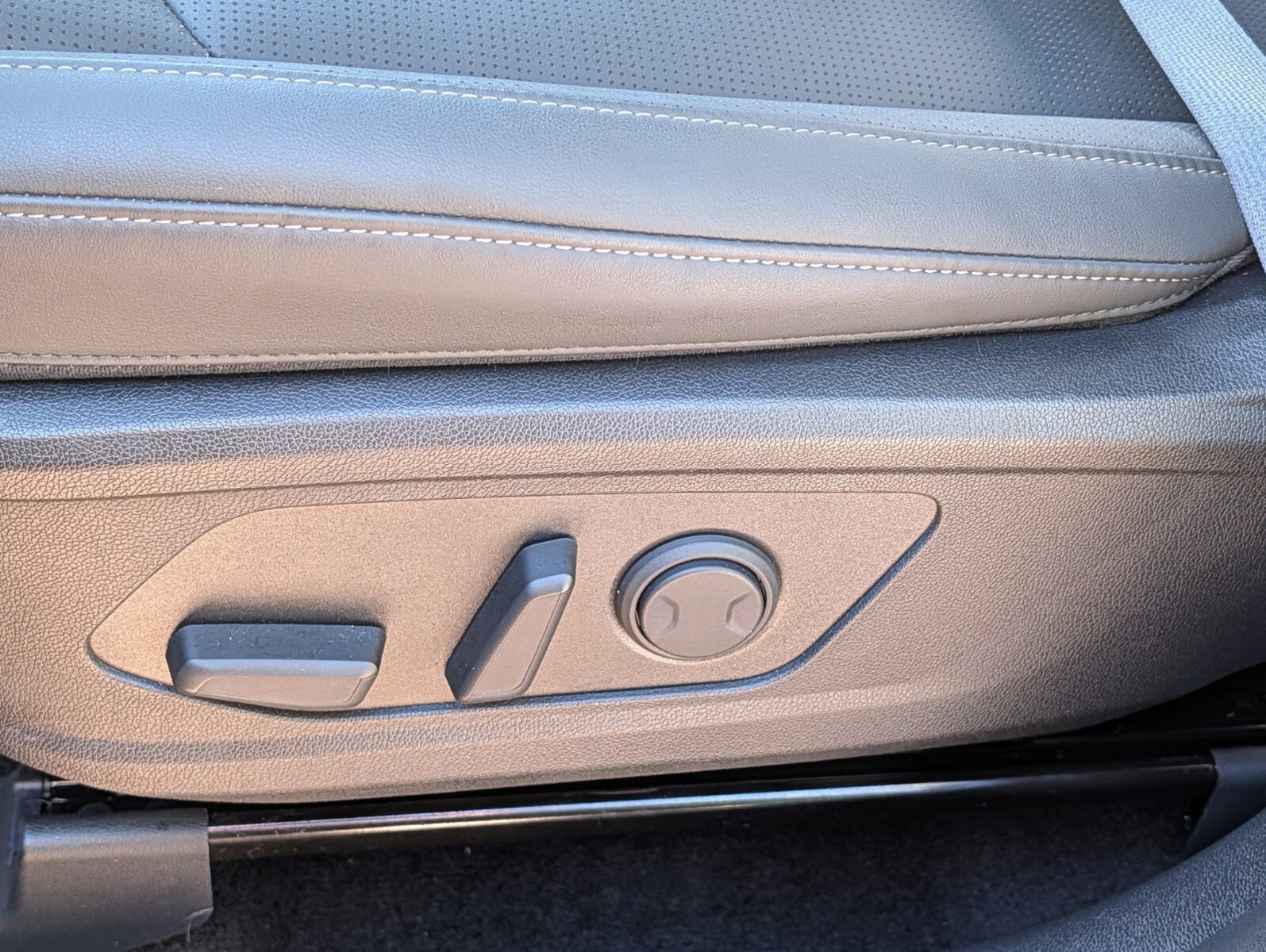 Used 2026 Kia Sorento S w/ S Panoramic Sunroof Package FWD image 27