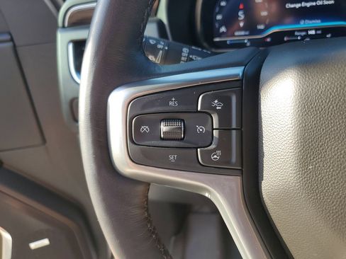Used 2022 Chevrolet Tahoe Z71 w/ Luxury Package AWD/4WD image 26