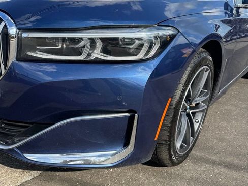 Used 2022 BMW 750i xDrive w/ Executive Package AWD/4WD image 3