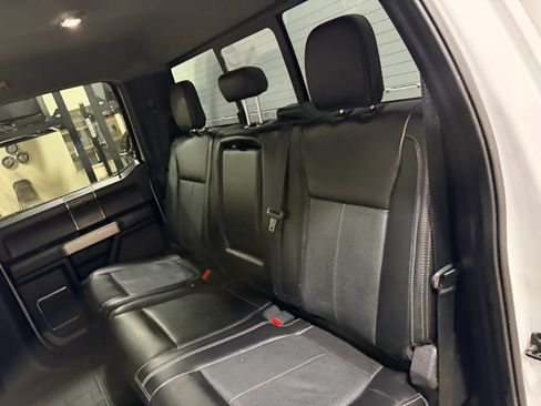 Used 2020 Ford F350 4x4 Crew Cab DRW Super Duty image 46