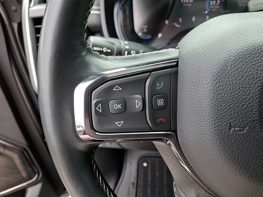 Used 2024 RAM 1500 Limited AWD/4WD image 21