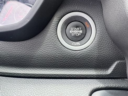 Used 2019 RAM 1500 Big Horn AWD/4WD image 29