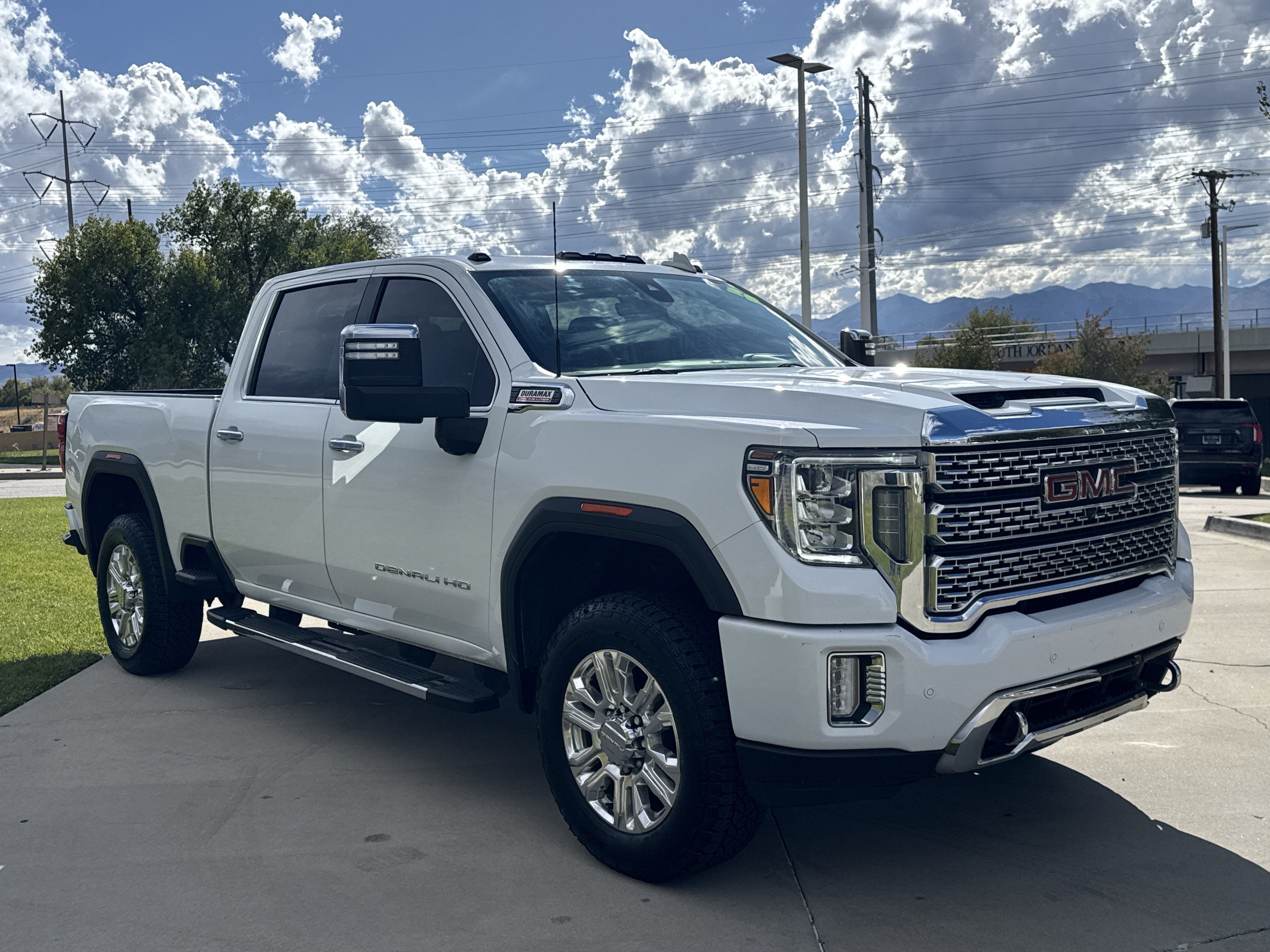Used 2023 GMC Sierra 3500 Denali w/ Denali Ultimate Package AWD/4WD image 9
