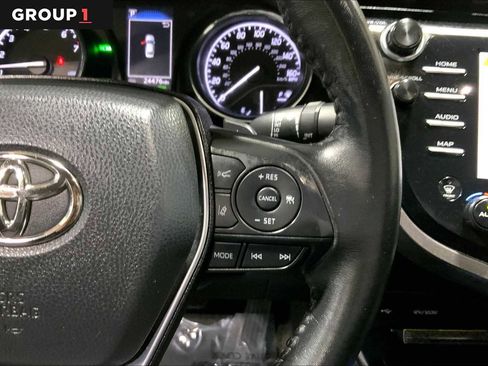Certified 2020 Toyota Camry SE image 24