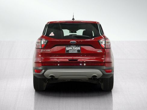 Used 2017 Ford Escape SE w/ SE Cold Weather Package FWD image 4