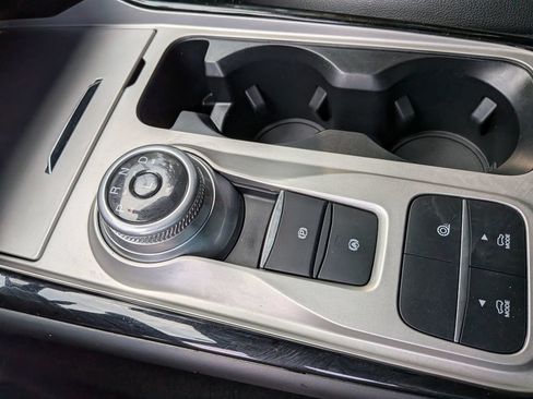 Used 2022 Ford Explorer ST-Line RWD image 34