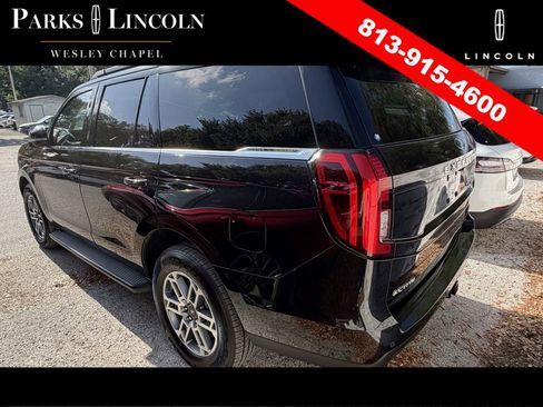 Used 2025 Ford Expedition Active RWD image 6