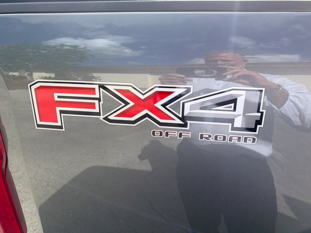 Used 2025 Ford F250 Platinum AWD/4WD image 12
