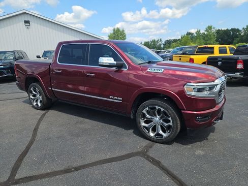 Used 2022 RAM 1500 Limited w/ Body-Colour Bumper Group AWD/4WD image 3